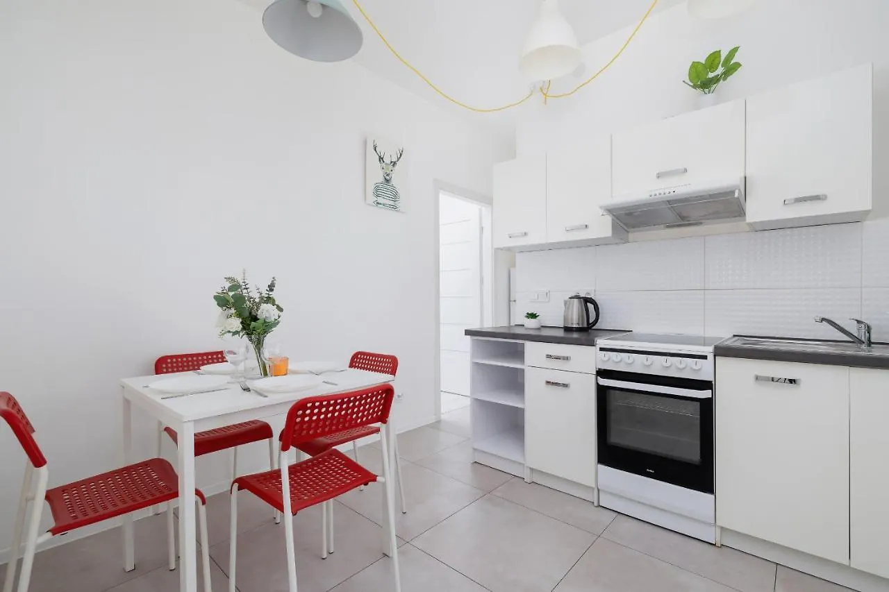 Cozy Apartment Aleja Kijowska In Cracow By Noclegi Renters Krakov