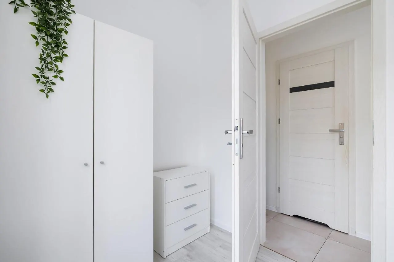 Cozy Apartment Aleja Kijowska In Cracow By Noclegi Renters Krakov