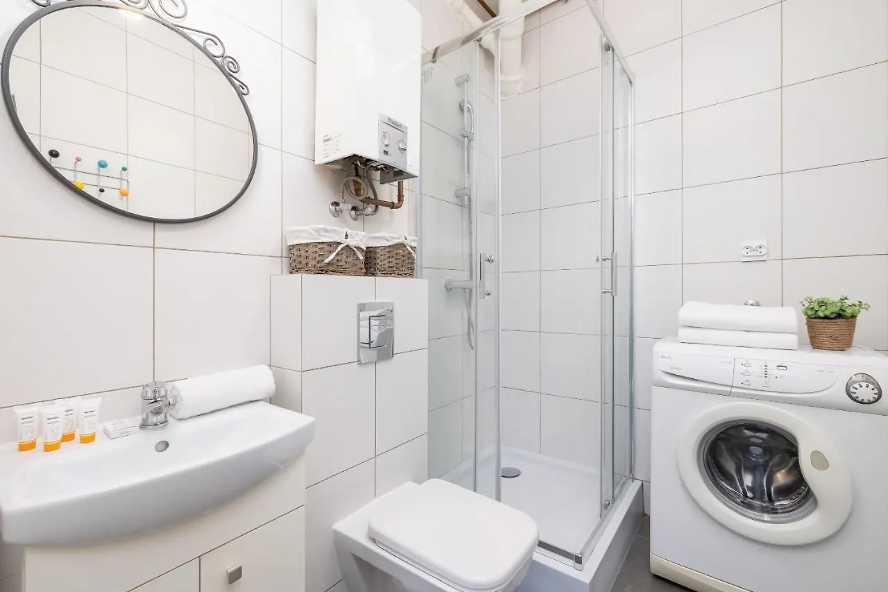 Cozy Apartment Aleja Kijowska In Cracow By Noclegi Renters Krakov