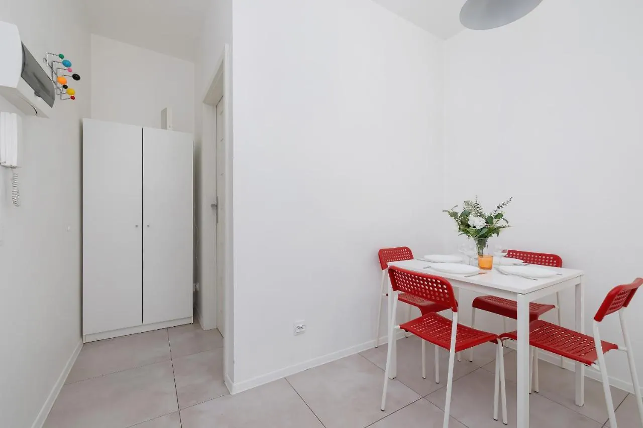 Cozy Apartment Aleja Kijowska In Cracow By Noclegi Renters Krakov